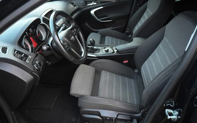 Opel Insignia cena 20900 przebieg: 290236, rok produkcji 2010 z Kwidzyn małe 781